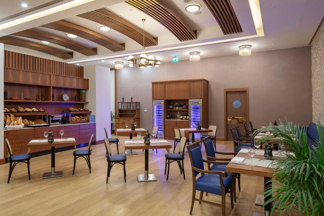 Doubletree By Hilton Istanbul Atasehir Hotel & Conference Centre 外观 照片